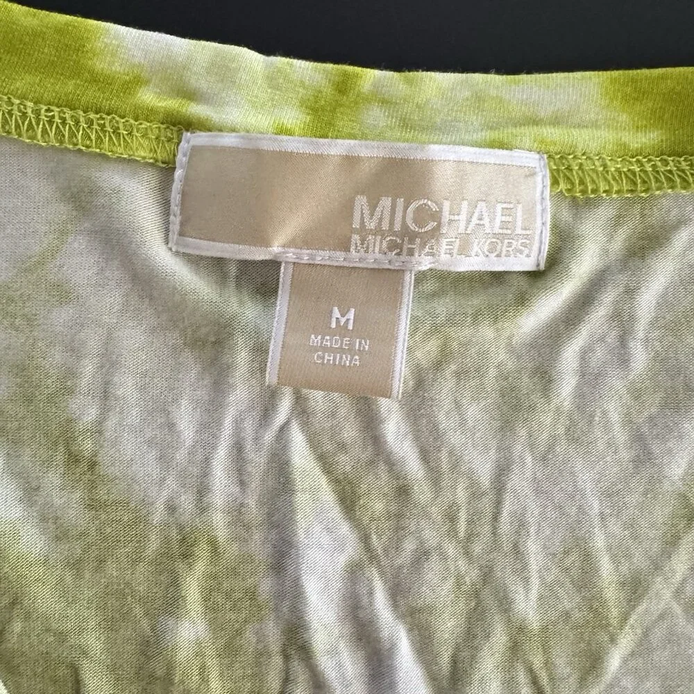 Michael Kors Green Tie Dye T-Shirt V-Neck‎ Soft Stretch Flowy Lightweight SS Tee